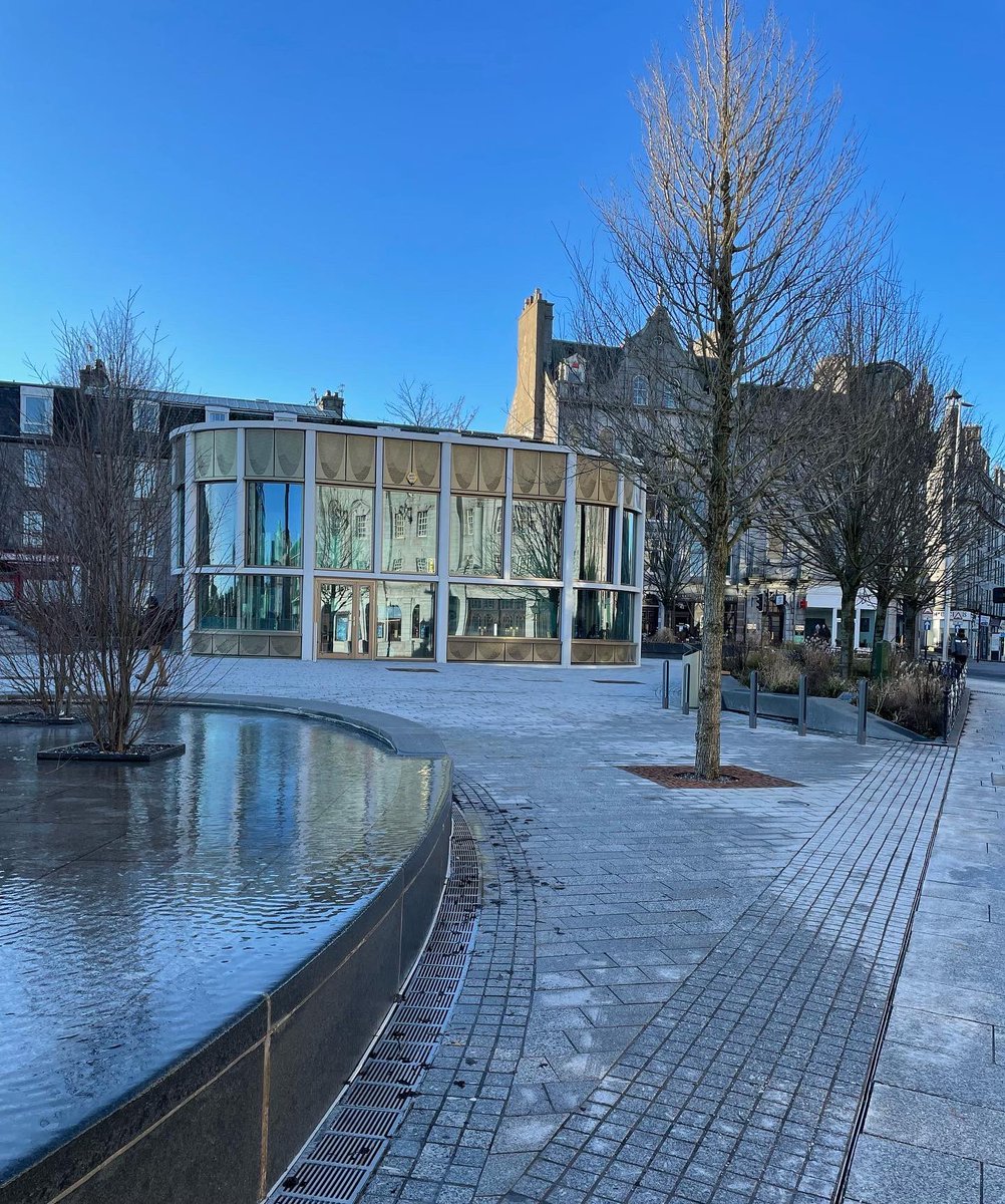 Sunday morning walk in the wind and pit stop for coffee @commonsenseabz