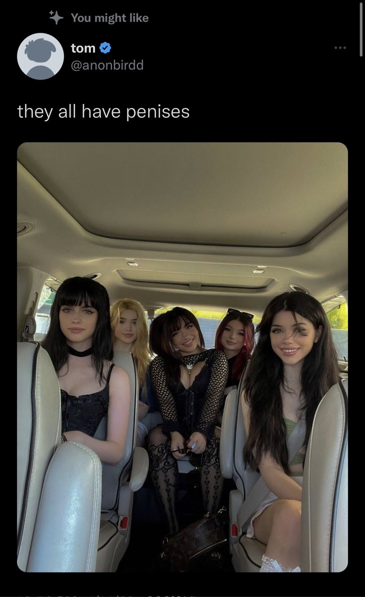 Yes <a href="/Twitter/">Twitter</a> 

I do like this, thank you for showing me