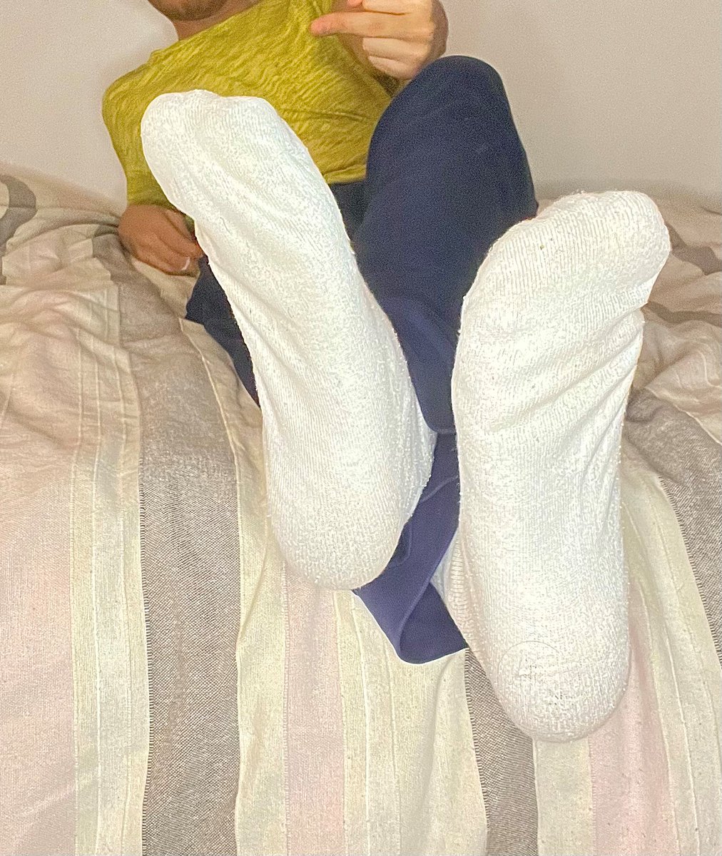 YourMasterParis's tweet photo. Stare and lose your little mind, then send ! Regarde bien, ton petit cerveau va s'évaporer, puis remplis mes poches ! 🤑💸💰#findom #fagcash #cashpig #cashmaster #malefeet #cashslave #footgod #footsub #footmaster @rt4dom

@cashmastersrt
 @MASTER_UPDATES
 @RTtruealpha @RT4Masters https://t.co/XwOXllThAZ