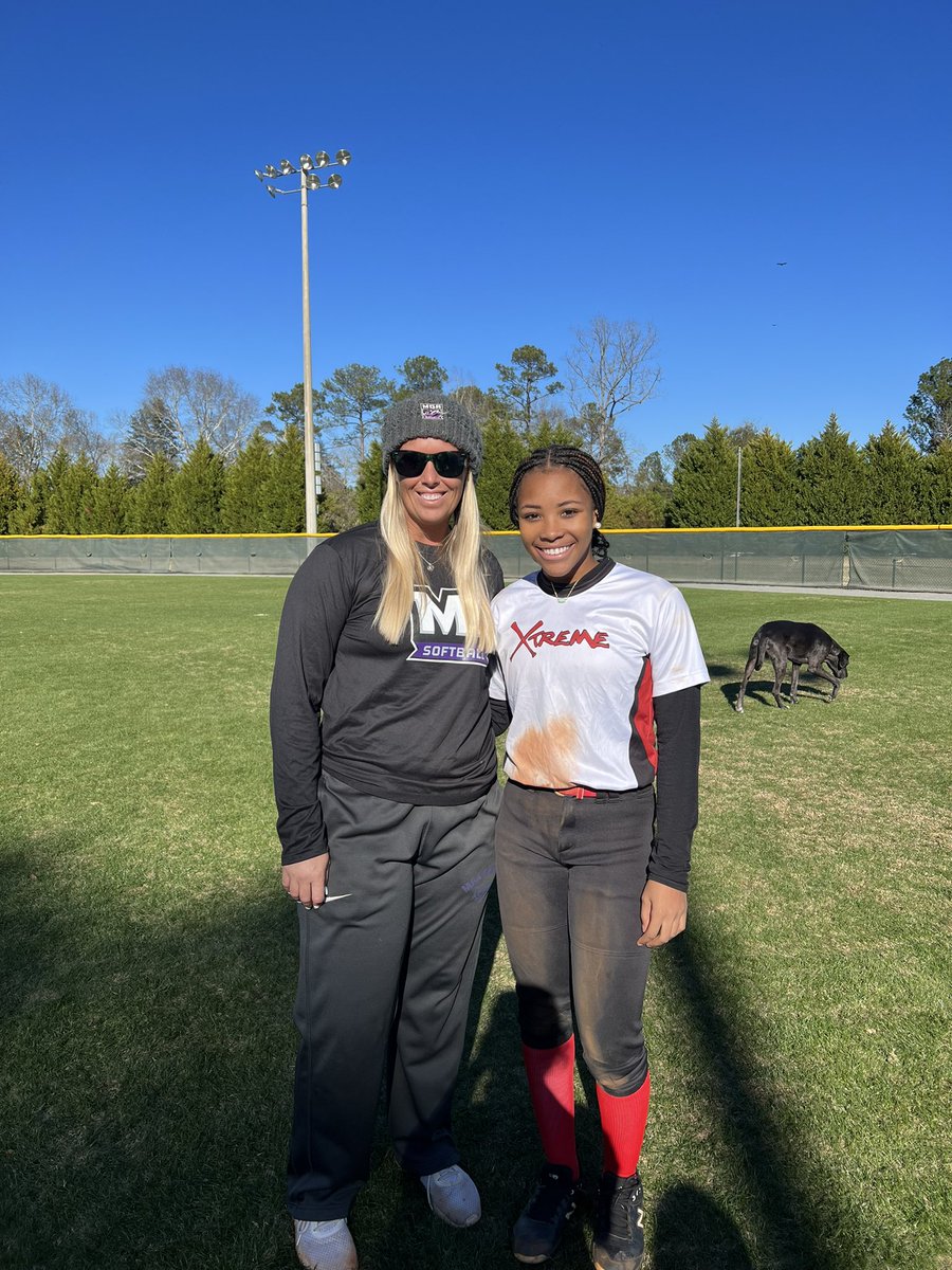 GREAT day at the Middle Georgia camp. I got to learn some new skills and meet some amazing people. Thank you for having me! @mga_softball @XtremeFP