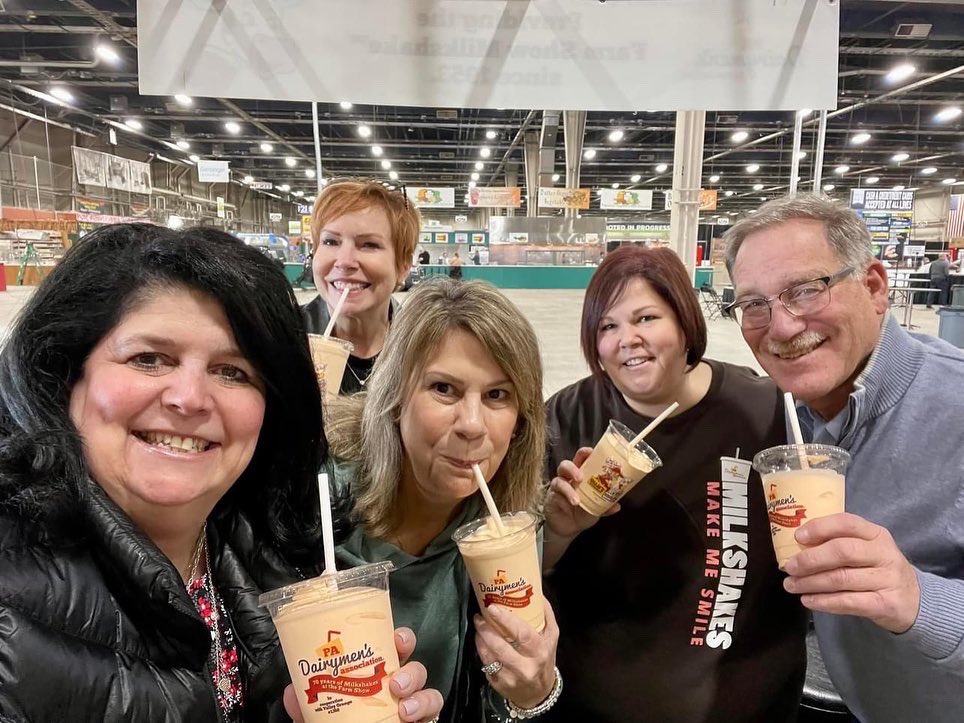 SherriBreneman's tweet photo. #PAFarmShow week is always a bit crazy filled with yummy treats, early morning media shots, long days and fun times.  So many great stories and tid bits to share but the #1 take away… our PA farmers rock!  Remember to #buylocal and #shoplocal when ever you can! #pafs2023 https://t.co/3lxkQlaG6w
