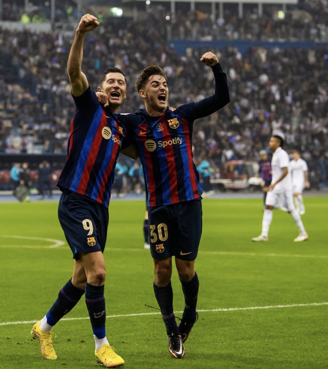Benayadachraf's tweet photo. أبطال 🏆 … أبطال🏆 … أبطال🏆 … برشلونة بطلا للسوبر ، برشلونة يعود لسكة الألقاب ، اللقب للأبطال 💙❤️🔥🔥🔥🔥👌👌👌👌👌@fcbarcelona_ara https://t.co/IO3QA26DDj