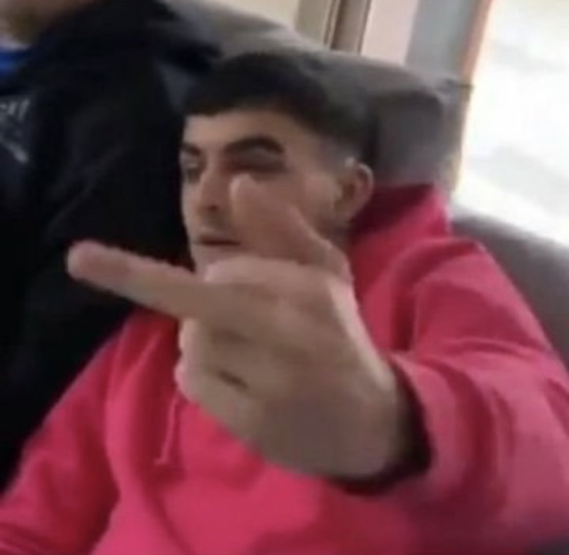 Gabriel Andrés Svärd tweet media