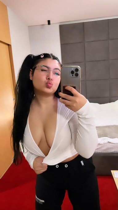 Te masturbezi singur sau o fac eu? https://t.co/ynBG1xsikN<a href="/tag/imagineprofilnou%C4%83"class="tags"><span>#imagineprofilnouă</span></a>