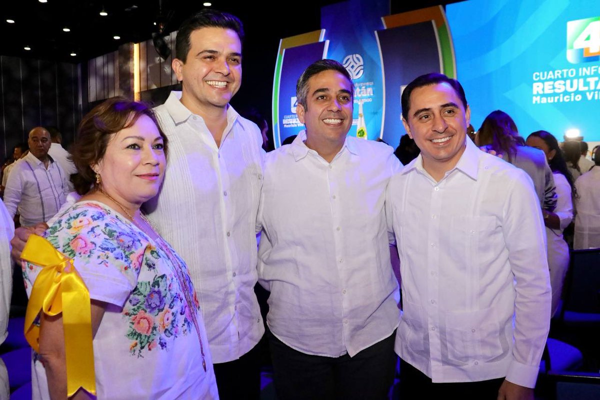 erikrihaniglez's tweet photo. 🎉¡Muchas felicidades por su 4to Informe al Gobernador @MauVila que se traduce en este #CambioQueSeVeYSeSiente!
🤝Continuemos trabajando juntos y en equipo para seguir transformando #Yucatán y el #IXDistrito.
#4toInformeVila #YucatánUnSoloEquipo https://t.co/YNiHhY70II