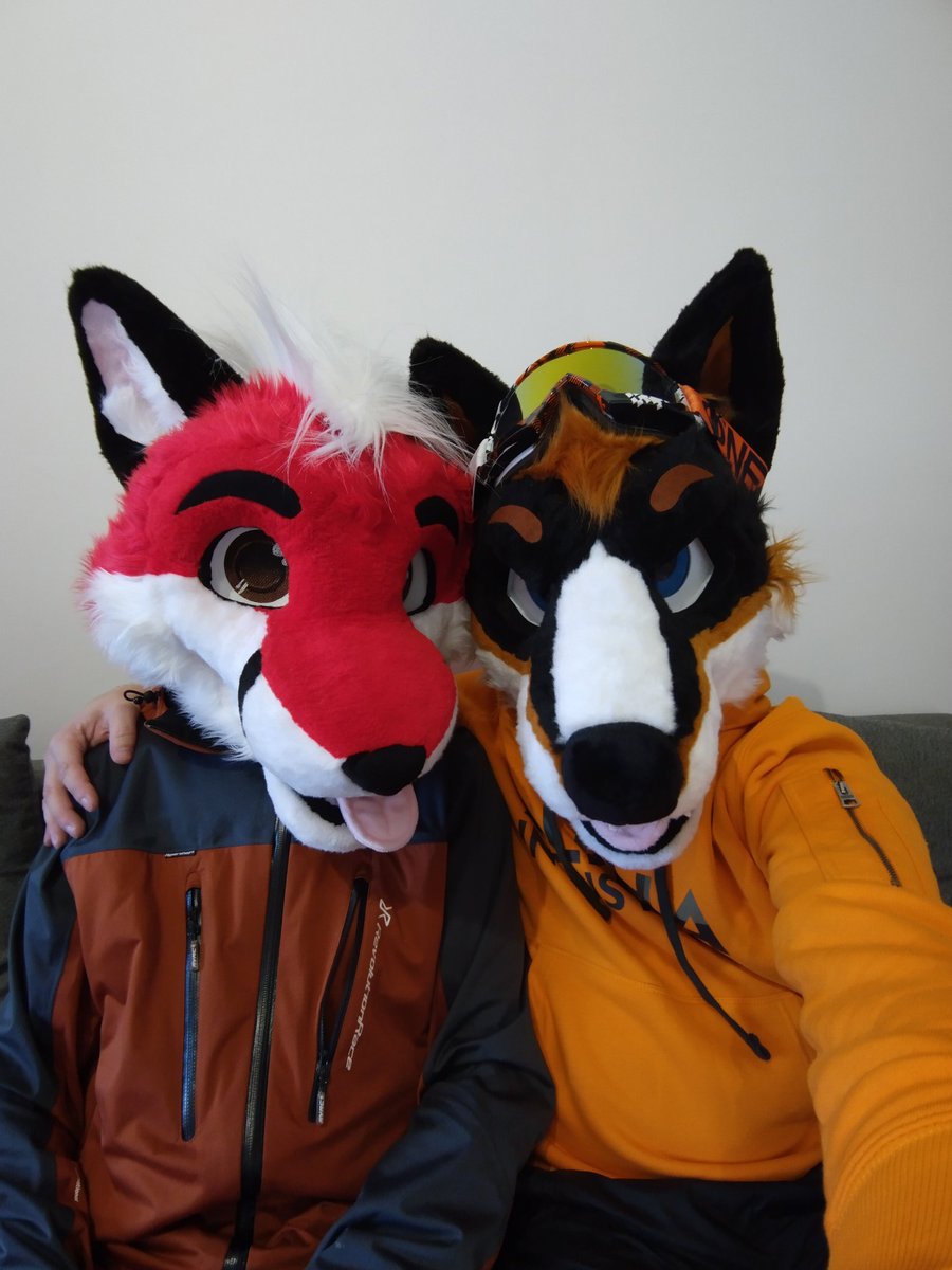 sonyfurry's tweet photo. Awowowoooo

@CraftsAndrew and @sonyfurry ! https://t.co/U4P1rNVqAC