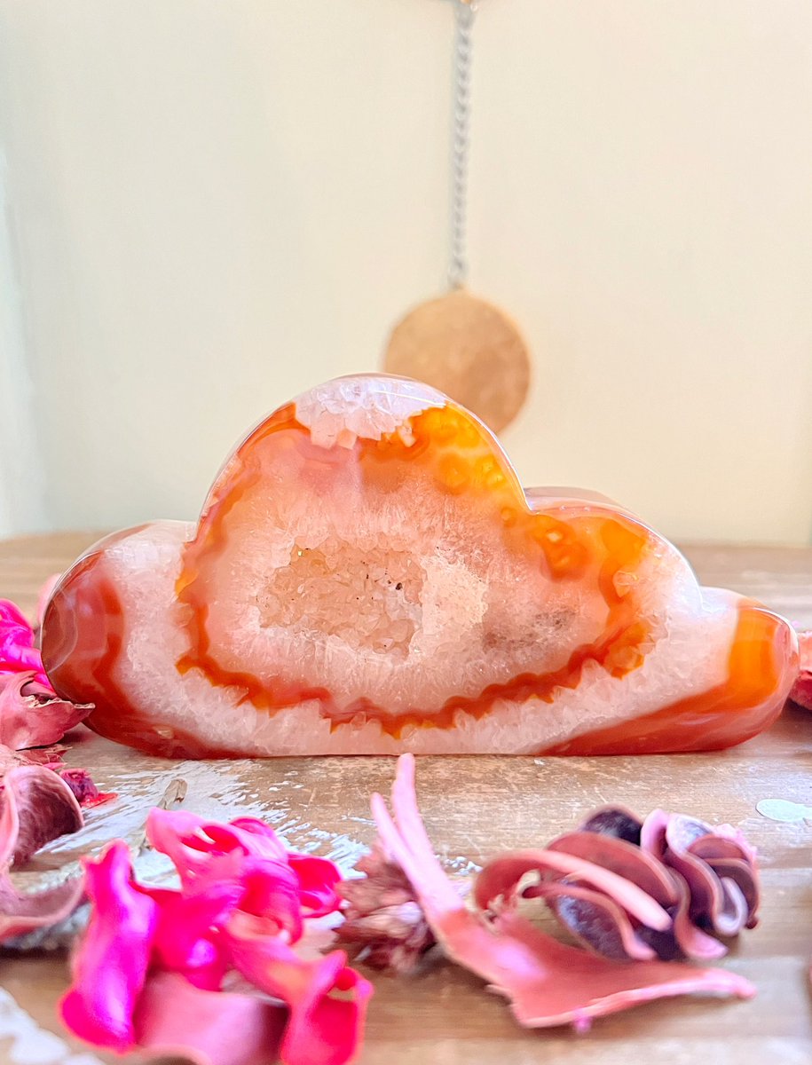 Annabtlouise's tweet photo. ☁️ SKY CRYSTALS 🌙 ⭐️  clouds, stars, moons, and spheres that look like planets (Moonstone x Sunstone)

If you’re a sky lover, then Rose and Quartz has you covered! I have these and many more available! VIDEOS BELOW!����

https://t.co/YKjo4TVmPN comes with a gift!🤍✨ https://t.co/EOjvYbQssl
