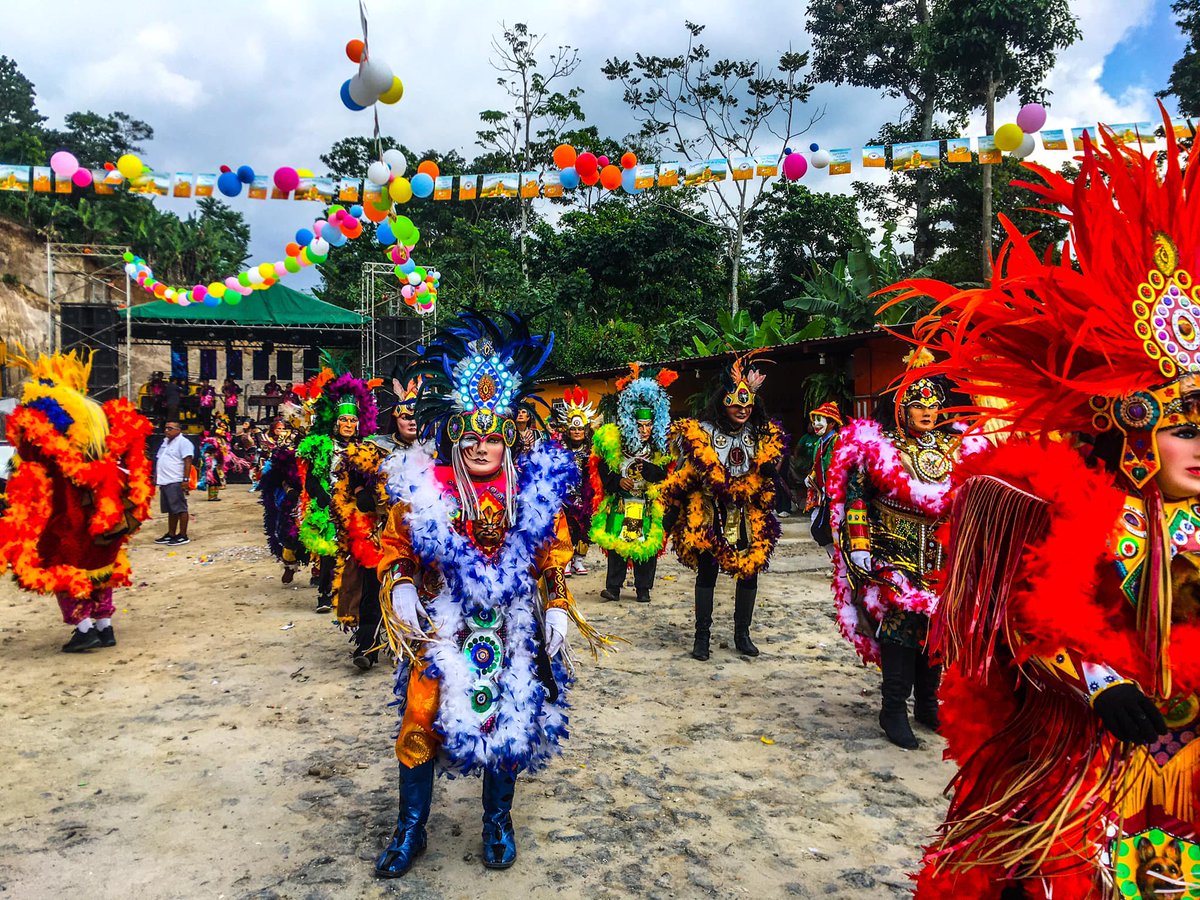 Un baile lleno de tradición 🇬🇹😍 Las calles de la aldea Belén, El Palmar ...