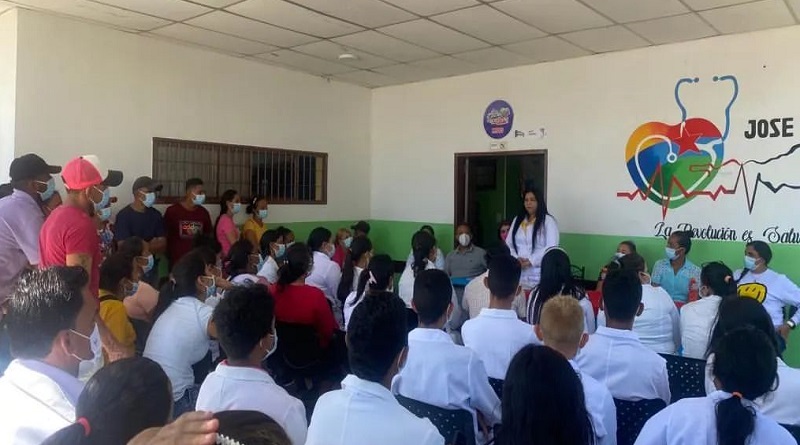 Realizan asambleas comunitarias para fortalecer Sistema de Salud en Apure #MaestrosDeLaPatria vtv.gob.ve/realizan-asamb…