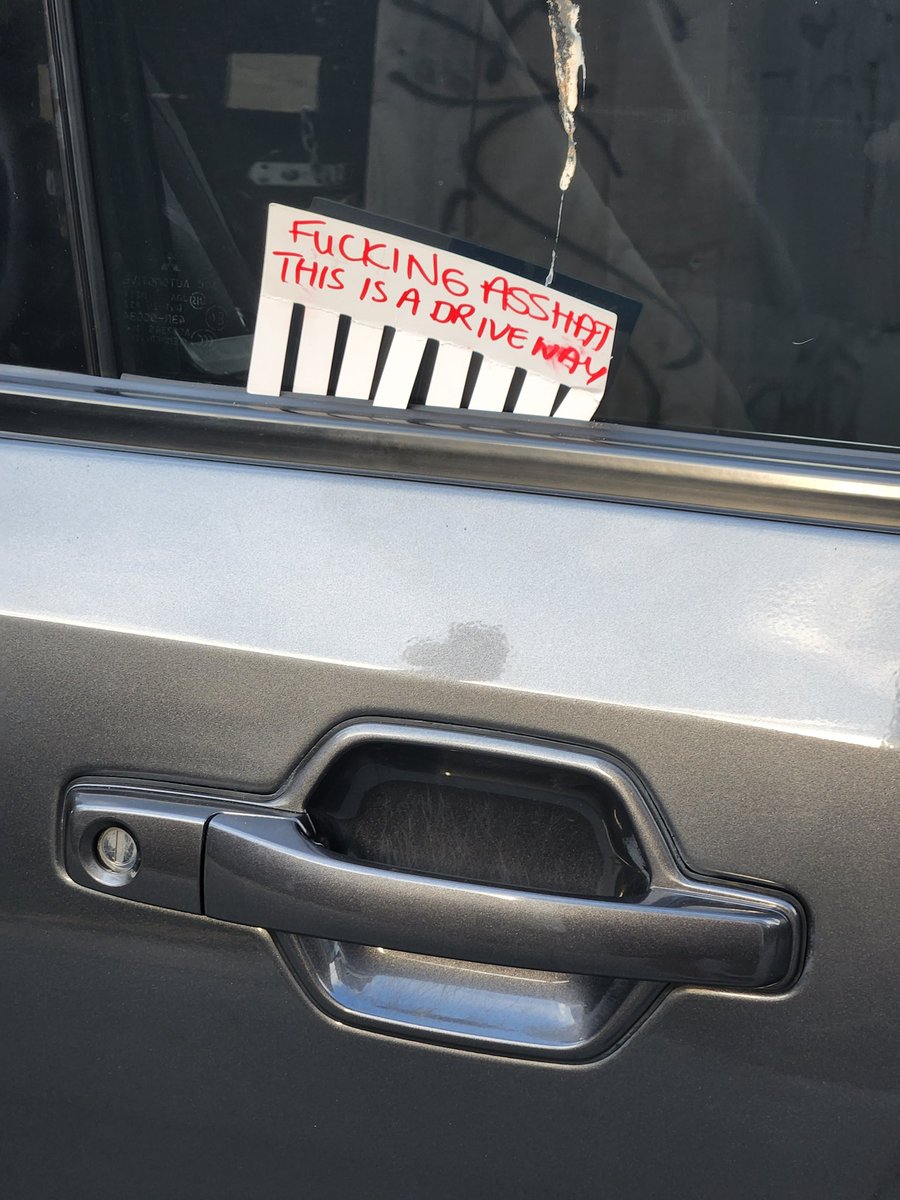 masterofnone02's tweet photo. When locals post cute messages to each other at the start of the week 🥰 https://t.co/cFwmjjmEuf