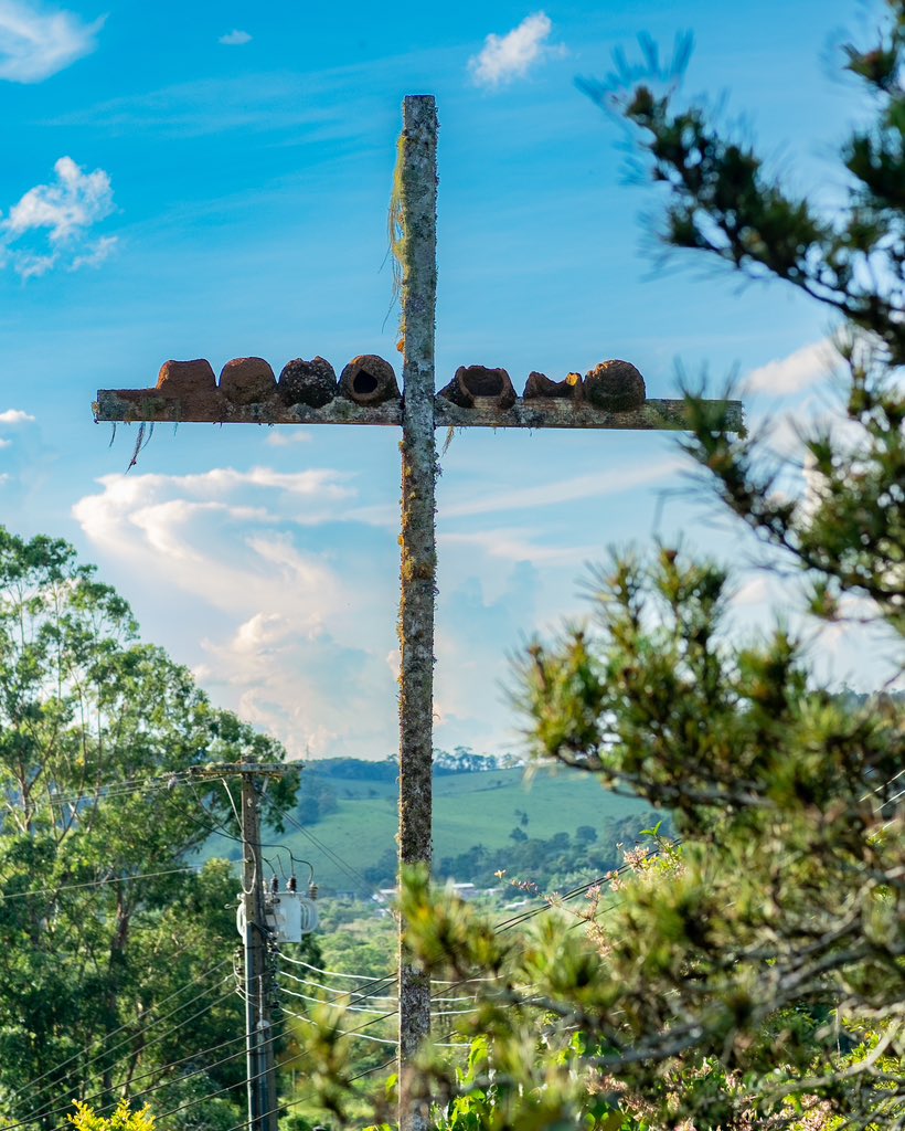 PedroLMMarchi's tweet photo. Esse é o melhor condomínio de Carandaí. Tem vista pra Serra e é abençoado.
#Fotografia #15 #365fotos #FotodoDia #FoconaMeta #2023 #Carandai #MinasGerais LibertasQuaeSeraTamen #Férias #X100S #Fujifilm #Goodvibes #Tempo #JoaodeBarro #SerradaMantiqueira https://t.co/LVFg0mIbvw