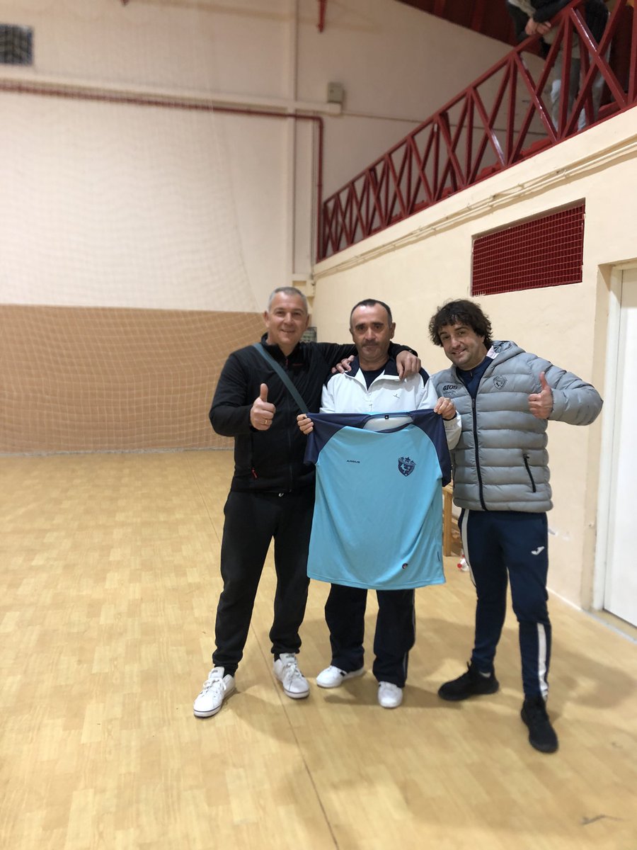 puntarronfs's tweet photo. METE GOL |

🟡 El vencedor del “METE GOL” en la jornada de ayer fue Alonso más conocido como “Pipa”.  Ayer dos de nuestros grandes aficionados disputaron un gran duelo. Enhorabuena Pipa por tu acierto de cara a gol. 💪🏽💛 https://t.co/oDg9lAlr31