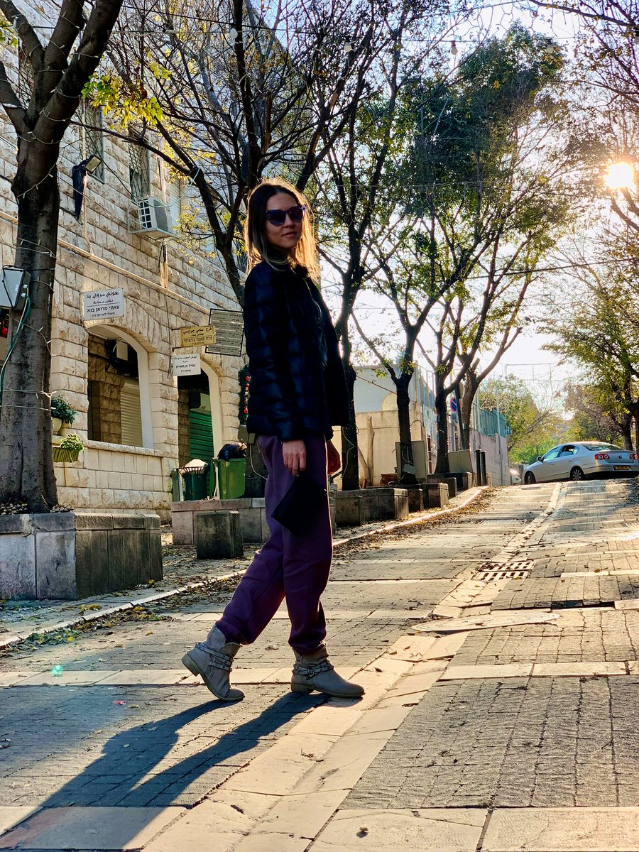 Me is here 🙋🏻‍♀️ and I ain’t goin’ nowhere