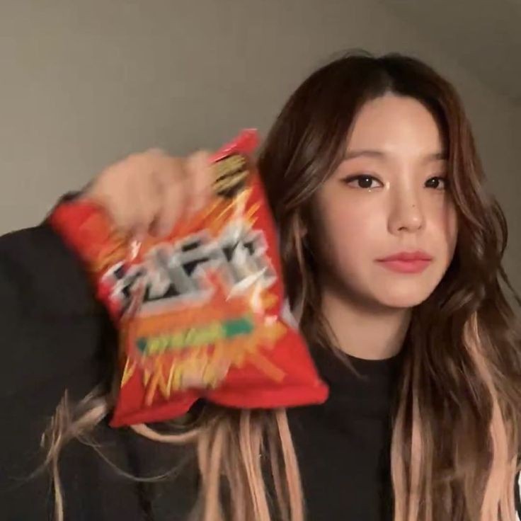 hoje eu dei febre e fiquei o dia inteiro xoxa, capenga. pelo menos tenho meus salgadinhos