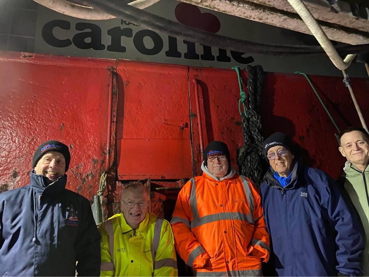 That’s all folks! Off air and straight on the tender. The January RADIO CAROLINE NORTH team is heading for shore. We’ll be back with another weekend of pure music nostalgia from Ross Revenge on 11/12 Feb 📷 (l-r) Paul Brown, Johnny Lewis, Dave Foster, Andrew Austin, Nigel Harris