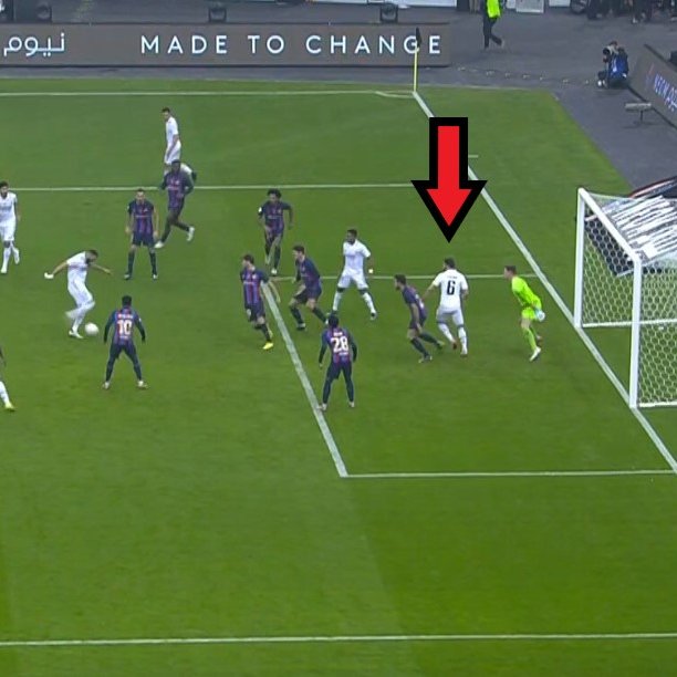 Zona_Blaugrana's tweet image. Gol concedido a Benzema con Nacho en posición de fuera de juego interfiriendo la visión de Ter Stegen.