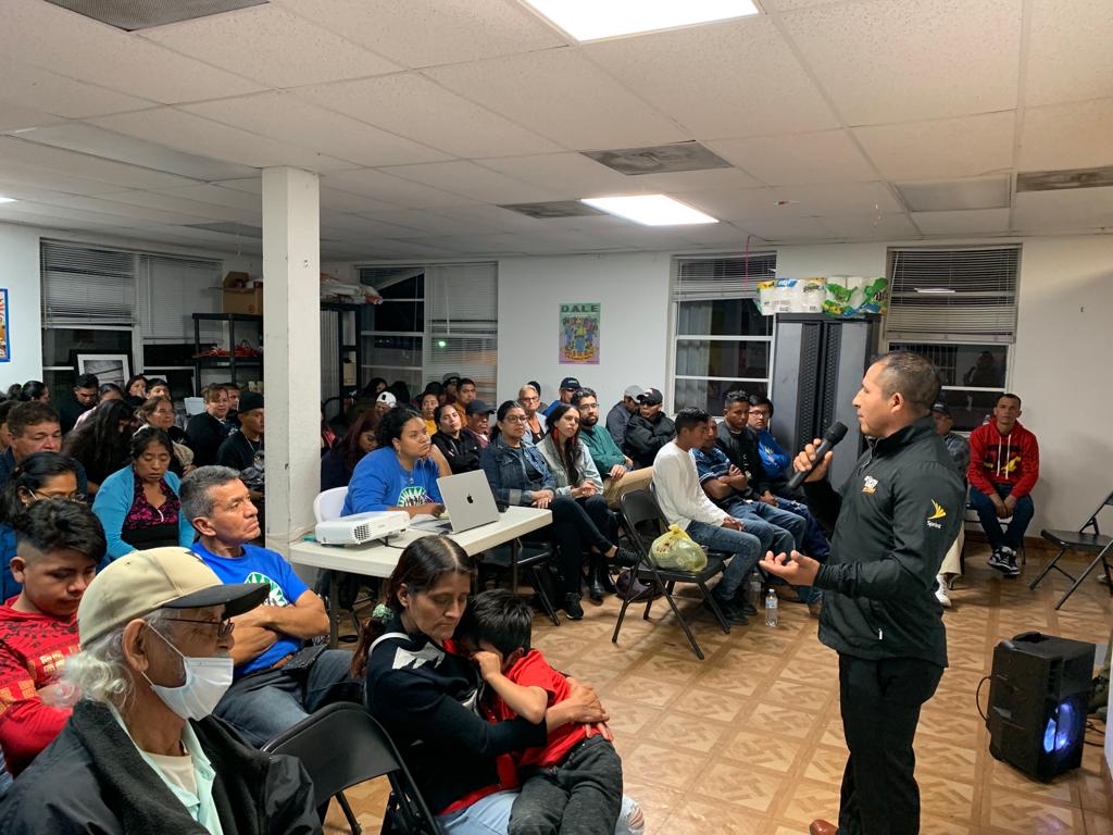 WeCount_Fl's tweet image. Packed room for our first #QueCalor meeting of 2023! Outdoor workers across Miami are fired up and ready to fight for #WaterShadeRest this year! Our message to politicians: Stand with workers, not low-road employers who fail to protect us. Which side are you on?