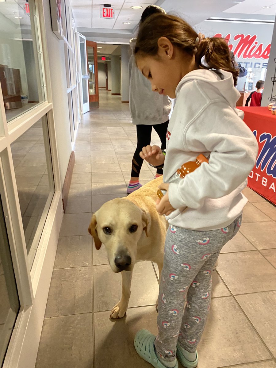TrentSeaborn's tweet photo. Had a great day touring @OleMissFB , meeting Coach @Lane_Kiffin , legend Monte Kiffin, OC @WeisJr_M , new DC @CoachGolding , coach @NYSEandeasy and 🐶 @JuiceKiffin! #HottyToddy @RebelsFBRec @Rebels247 @OMSpiritOn3 @Collins_OleMiss @AL7AFootball @QBHitList @RecruitWarriors https://t.co/wuBhMOMbud