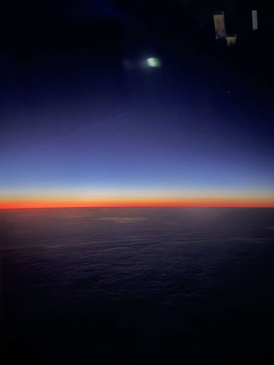 _versefx's tweet image. Mrs Lady wanted me to work on her photo from the airplane 😁