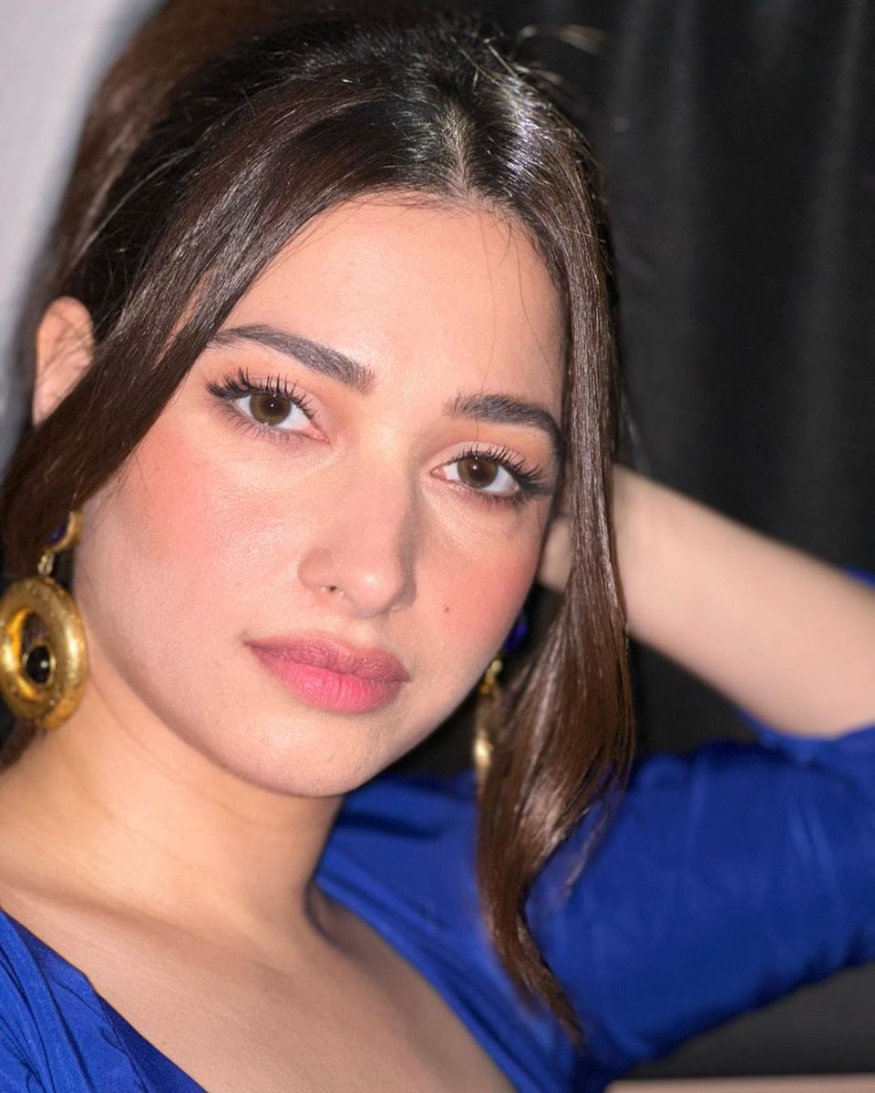 TOEC_official's tweet photo. Miss B 💙🔥
For #ellegraduates
#Tamannaah #TamannaahBhatia #TamannaahBhatia𓃵 #TOEC https://t.co/PdvxwGqs0k