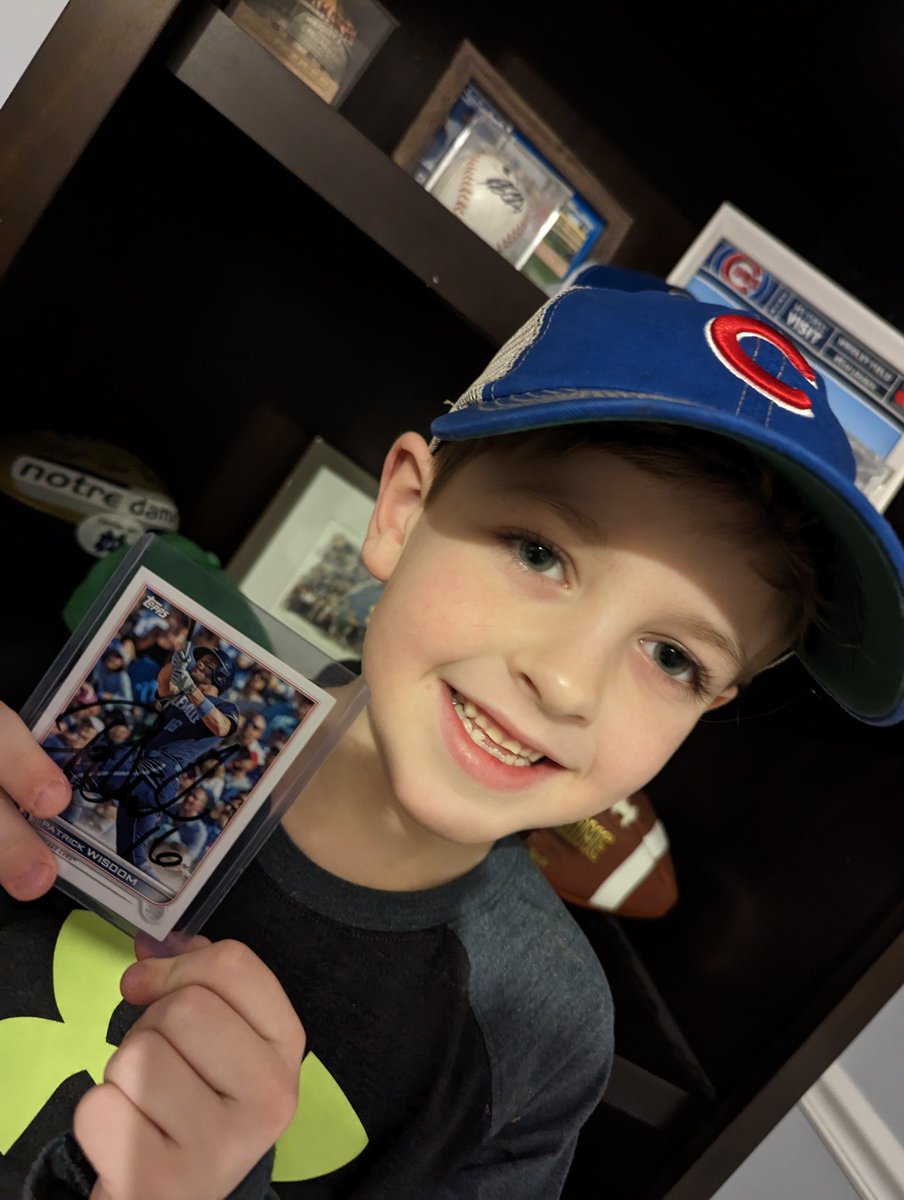 PorkSoldier's tweet photo. A special shout-out to all the @cubs who made this little Cub fan's day today at the #CubsCon2023 Kid's Clinic, especially @PatrickWisdom5 who signed his card before hustling onto a flight. It made his year. See you at Opening Day! #cubsfanforlife https://t.co/otk5xW3Ue9