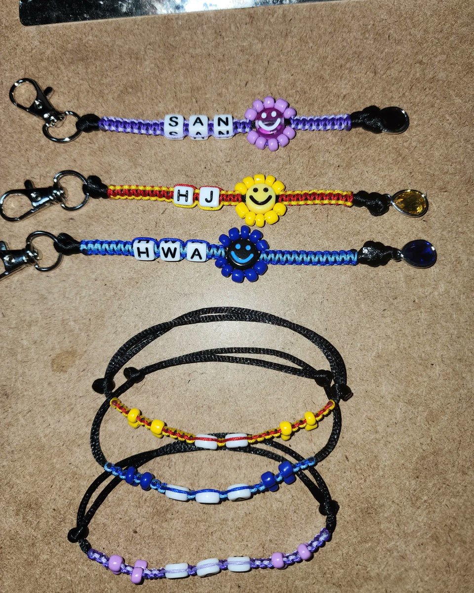 RomeCo2022's tweet photo. ATEEZ DEMON LINE INSPIRED KEYCHAINS AND BRACELETS
•
Colors inspired by HJ's, Hwa's and San's favorite colors that I could find. ❤️🫶🏼
•
#seonghwa #hongjoong #ateezseonghwa #ateezhongjoong #ateezsan #demonline #ATEEZ #ateezdemonline https://t.co/RDI9HkYwTj