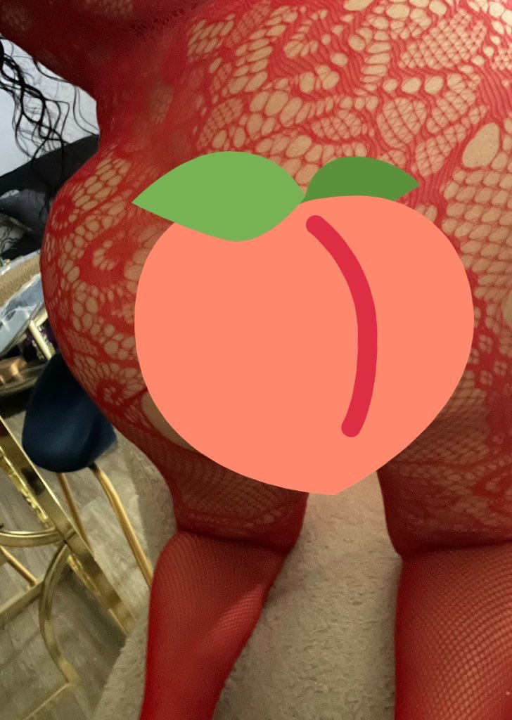 HelloLucy15's tweet photo. 🖤😈🍑 https://t.co/iWXNQunGUX