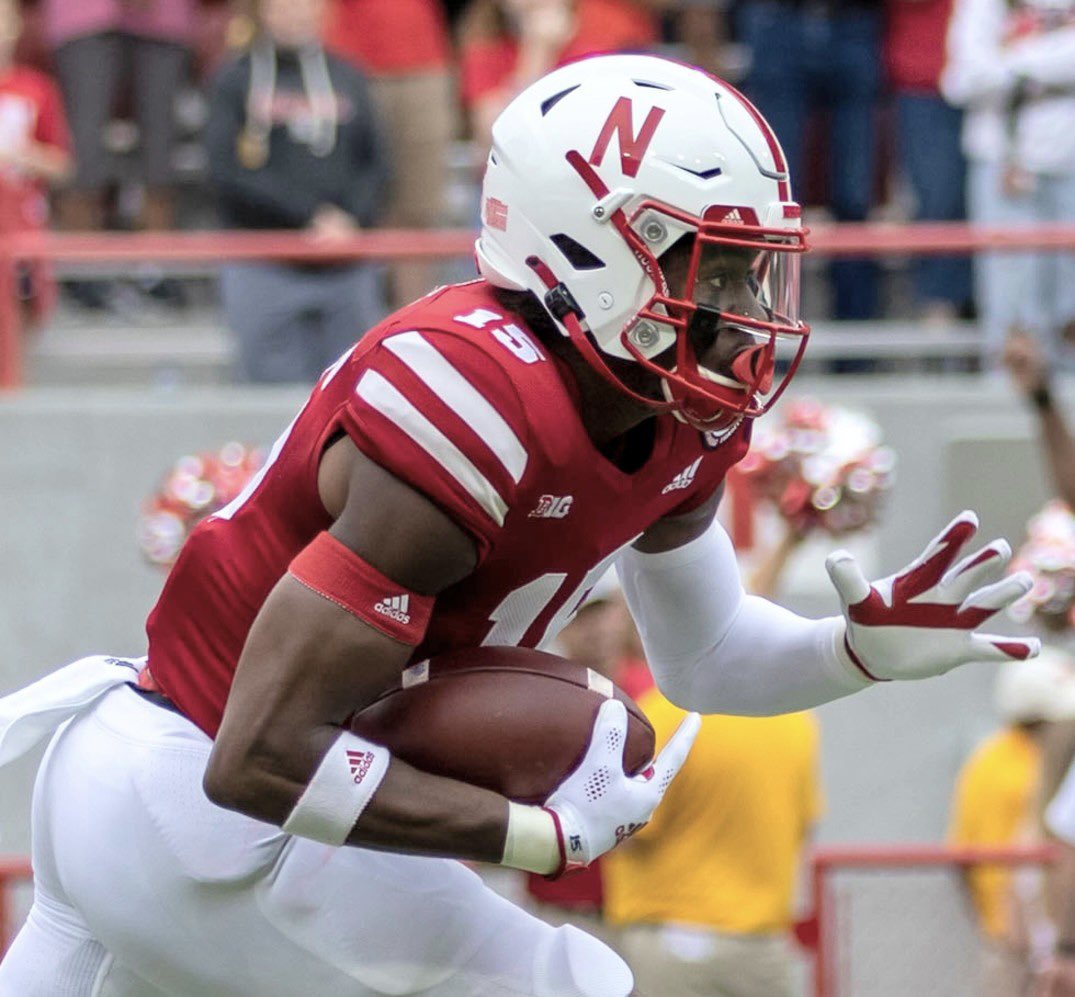 BarstoolHusker's tweet photo. HE’S BAAAAACK‼️‼️

Zavier Betts officially returning to Nebraska 😈 https://t.co/oBJ15DEfH8