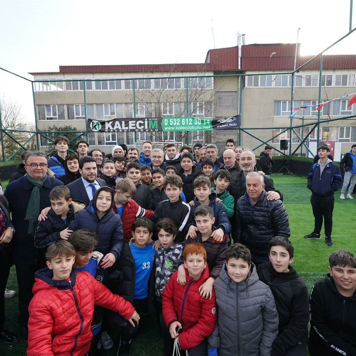 TUNUSBAĞI SPOR KULÜBÜ HİLMİ TÜRKMEN İLE BULUŞTU.BELEDIYE BAŞKANIMIZ KULÜBÜMÜZE YER SÖZÜ VERDİ.KENDISINE TEŞEKKÜR EDİYORUZ.<a href="/hilmiturkmen34/">Hilmi Türkmen</a> <a href="/esatkalay/">Esat Kalay</a>