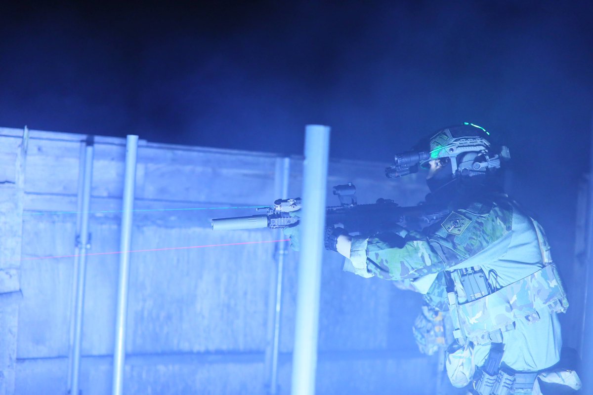 m4_ymt_08's tweet photo. 昨日ほんと最高に楽しすぎて今日のお仕事無理すぎ。
ちょくちょく
神写真(@showzy_4c5 )
を投稿させて下さい。
#コンバットゾーン京都 #vfc #サバゲー #ferroconcept #トロピック https://t.co/RjtLy86rDM