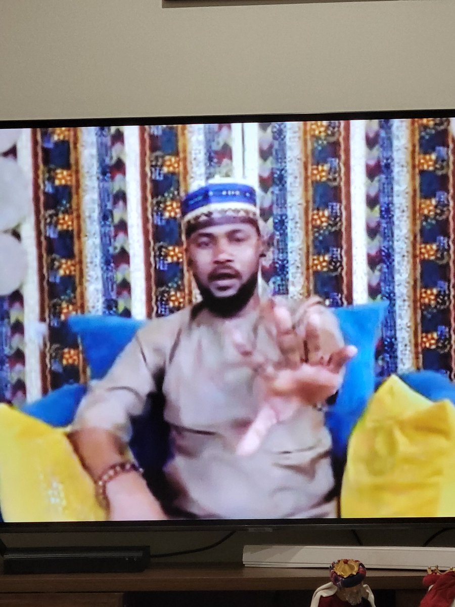 espositios90's tweet photo. When you try to excuse all of your scamming tactics on your culture #90DayFiance #90DayFianceHappilyEverAfter https://t.co/tuuIUzETFV