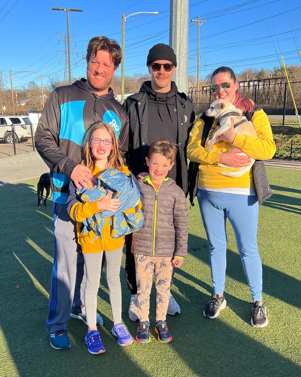 PredsFoundation's tweet photo. A paw-fect afternoon with Juuse, his pups and our Preds Pet Club presented by @PetSmart members today! Lots of tail wags, zoomies and smiles! We can’t wait for the next meet-up! 🐶

Want to be at our next meet-up? Join the club at the link below!

🔗: https://t.co/2Skw5wifXo https://t.co/bC5LERUC0k