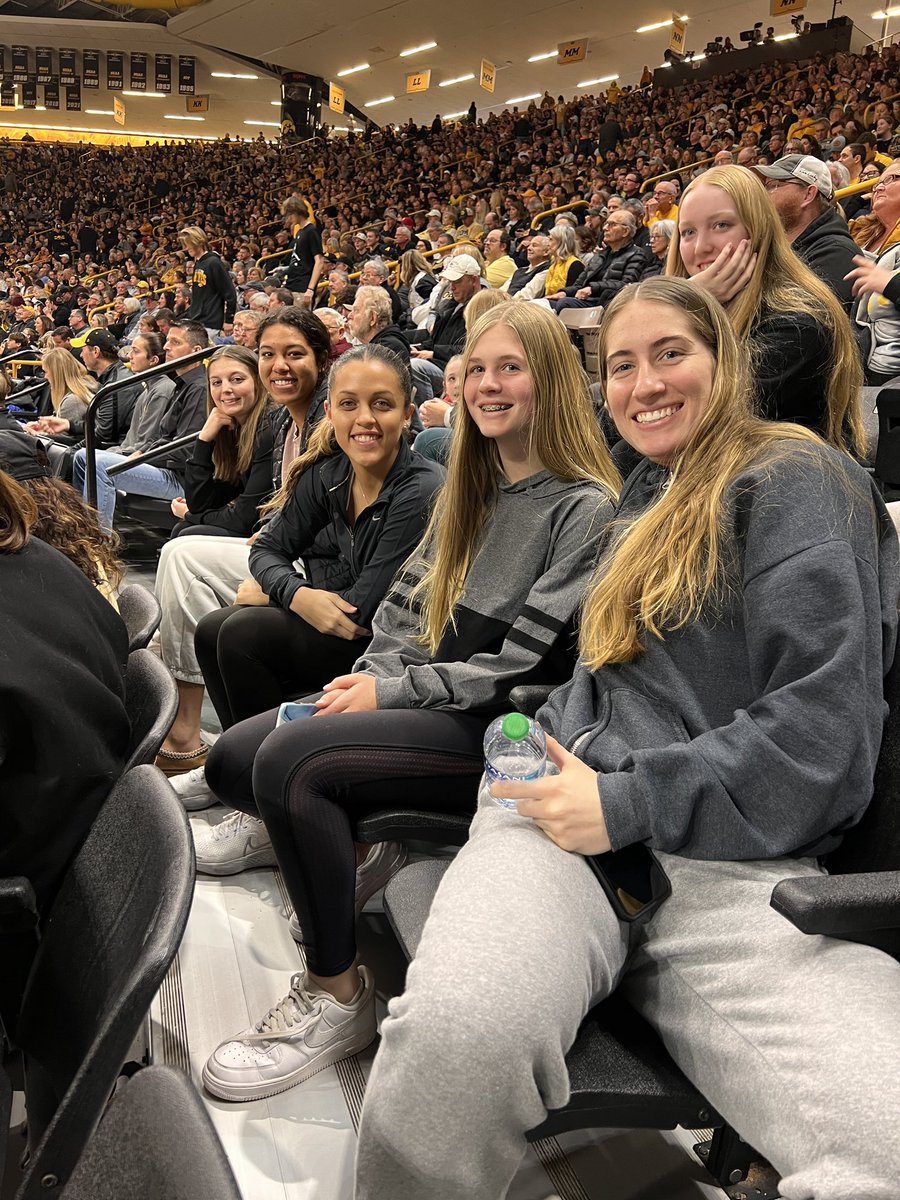 Mindy Stalker tweet media