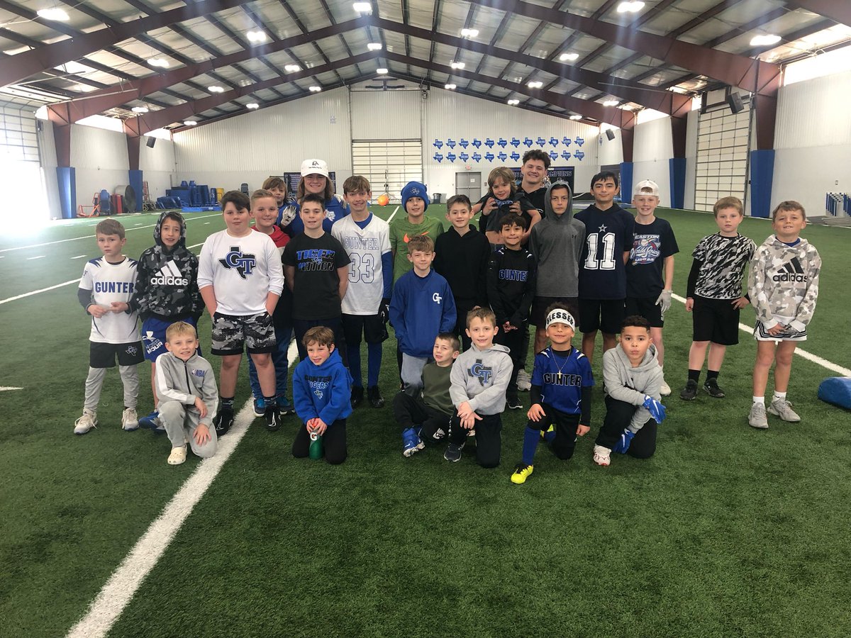 Ivyhellman12's tweet photo. Great group of kids ! the futures bright. #GT https://t.co/zPI8YPJyc7