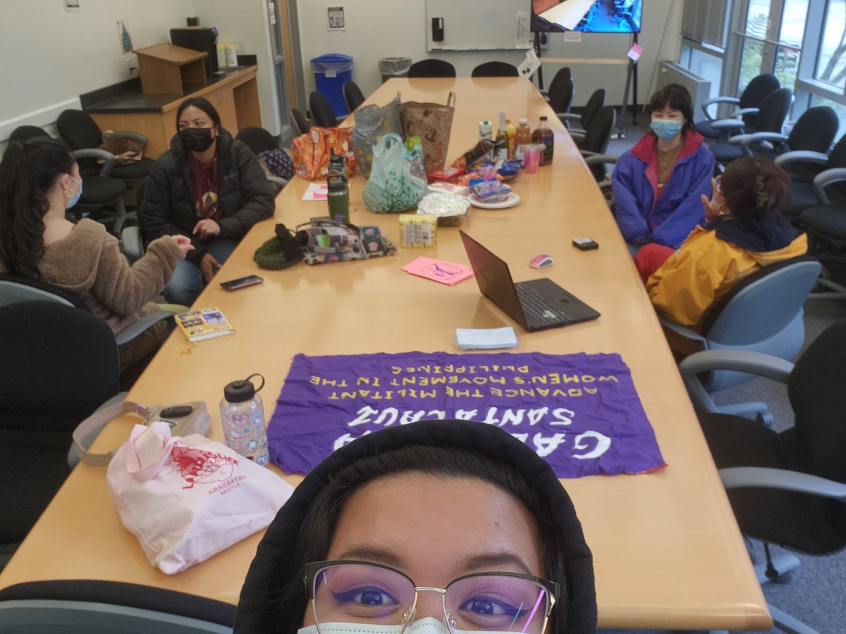 GABRIELASCSLUGS's tweet photo. GABRIELA Santa Cruz Winter Retreat 2023 ♡ 
Complete with bracelet making and political education! 
Iba ang mga GABRIELA charot ;P https://t.co/7myHOIJMTQ