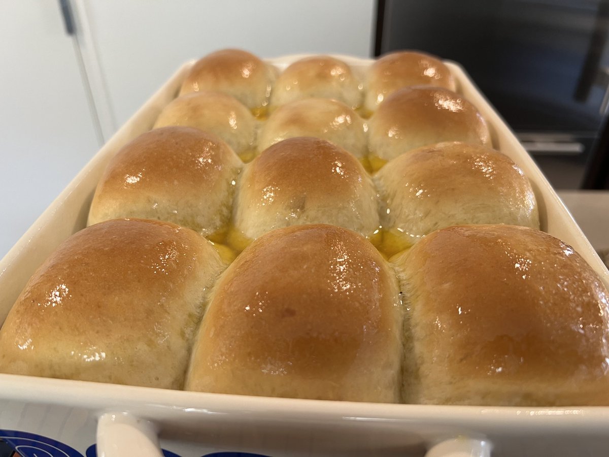 _ShaunDougherty's tweet photo. Nothing beats homemade rolls when it’s 20 degrees outside.
#FreshBread
#DinnerRoll
#Homemade
#Foodie https://t.co/RuE3PcNmER