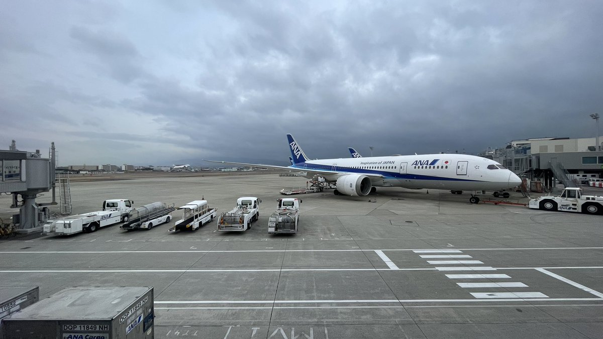 pmkmtmsts's tweet photo. 福岡へ。 https://t.co/RxRpXgn9jj
