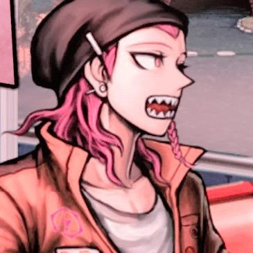 _weirdo_guy_'s tweet photo. -gundham loves alt/goth music while souda loves hyperpop music 
-gundham is the little spoon :] https://t.co/0MrjjrM6JY