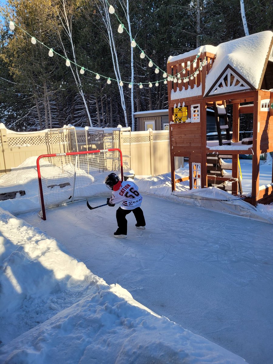 ShawnCation's tweet image. First rip of the year!!..... It's finally ODR season 🏒❄️🇨🇦