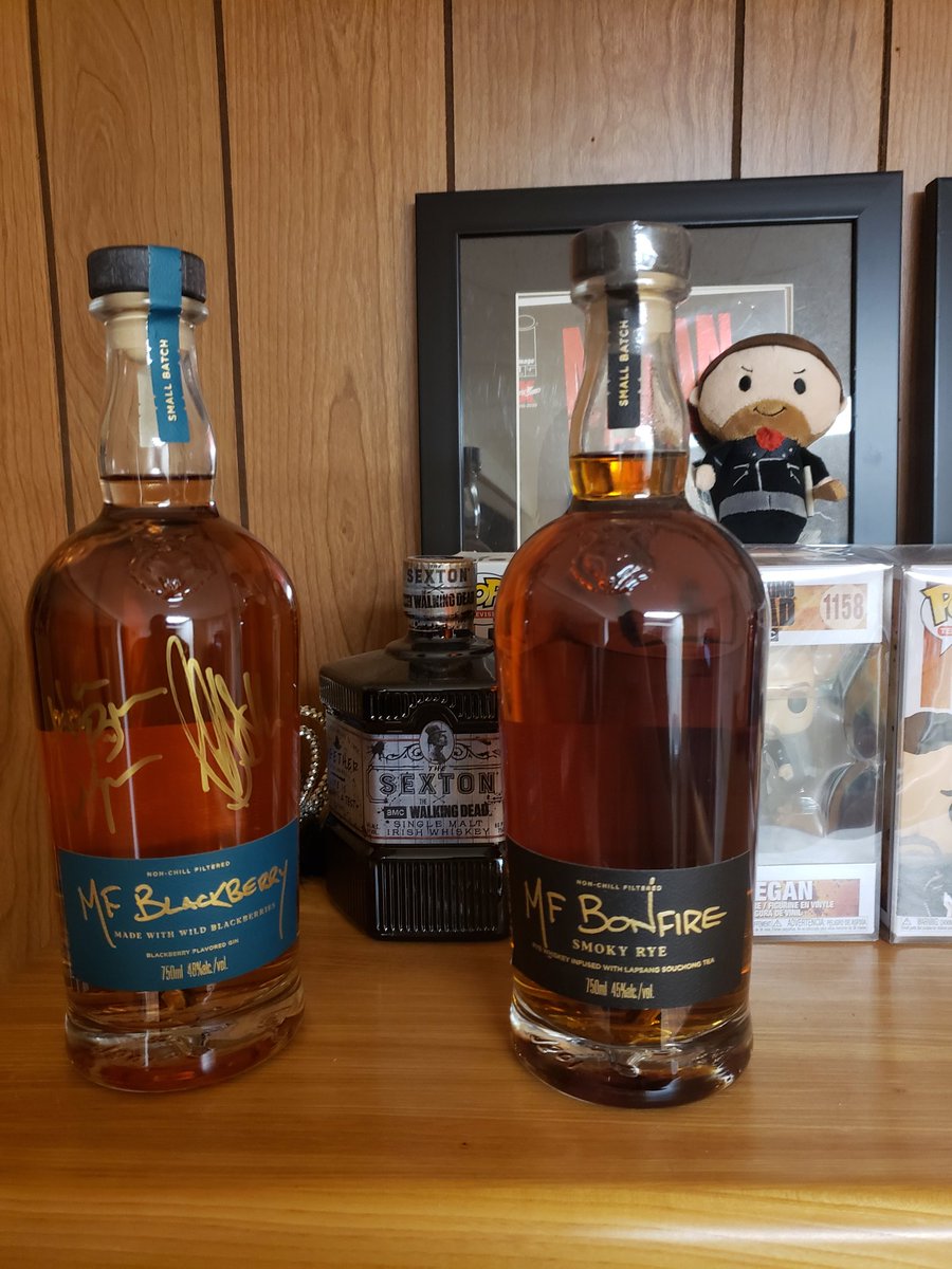 Mega thankful that I managed to snag 1 of 2 signed MF Libations Blackberry Gin bottles from @JDMorgan & @HilarieBurton that Boutique Wine & Spirits had. I added it to nerd collection. Now all I need is for Morgans to sign bonfire rye so hopefully I can snag to complete collection 