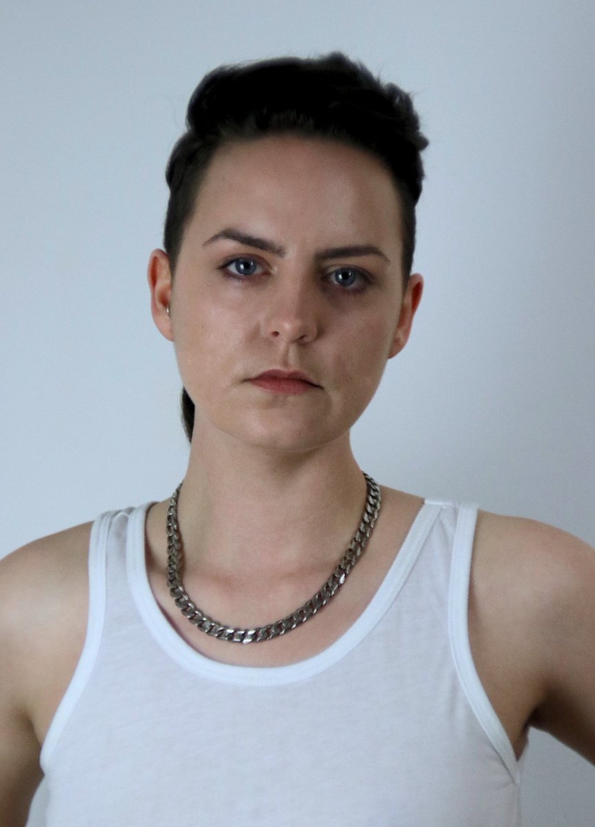 Did some more temporary headshots for my fickle hair.

Thank you <a href="/DanielHirdActor/">Daniel Hird</a> for making a spontaneous living room shoot look so profesh!