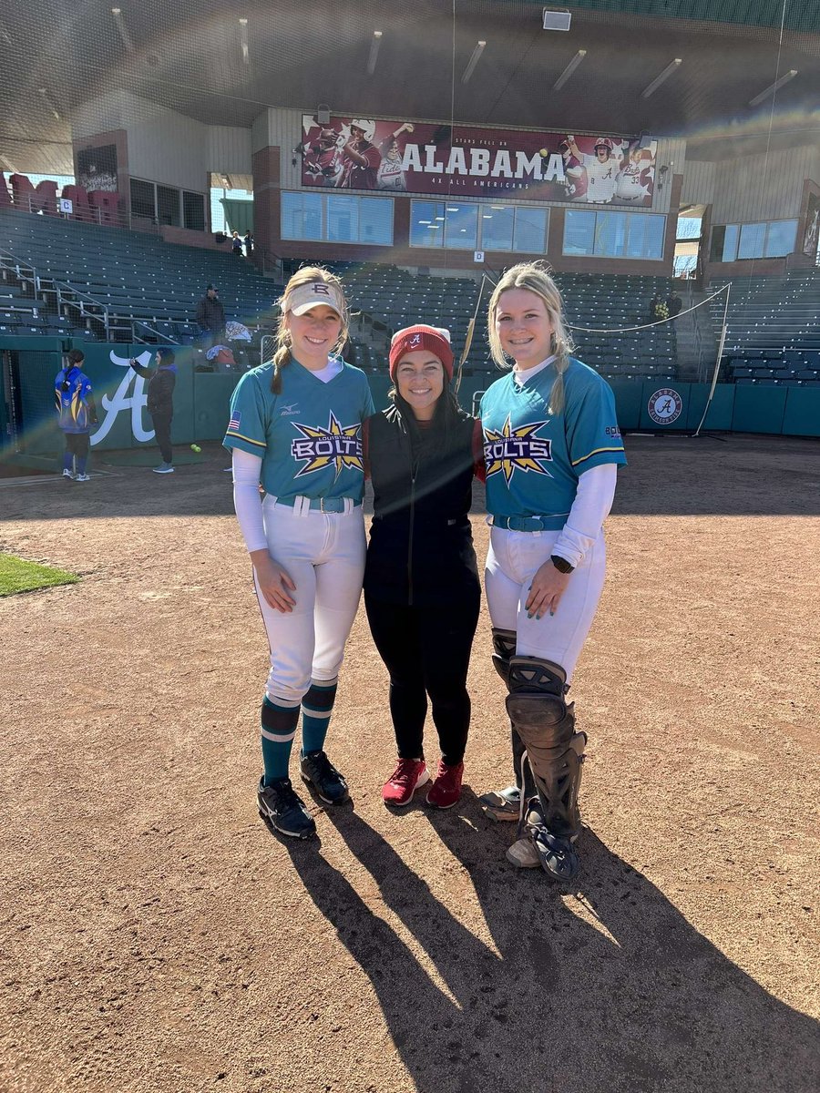 Thank you <a href="/AlabamaSB/">Alabama Softball</a> for an awesome camp!! Love learning new things from y’all