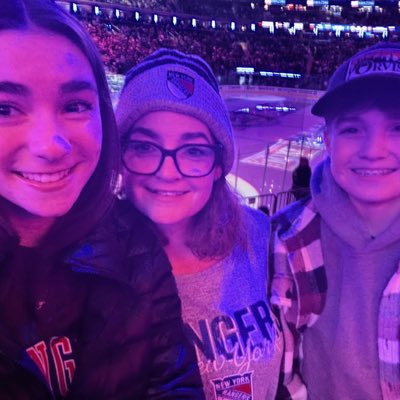 LisaMildeberger's tweet photo. #NewProfilePic https://t.co/tbPhbiROnw