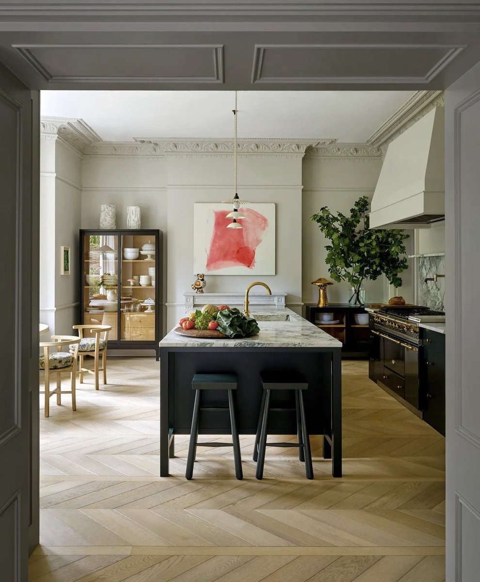 Stunning. Layers of single color trim. Not gray. Not cream. Just different. #creative #inspiration <a href="/ArchDigest/">Architectural Digest</a>