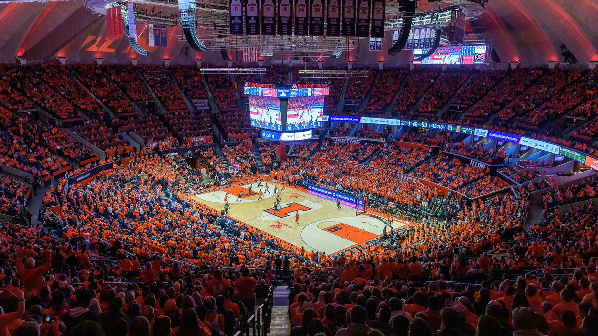 Great looking Orange Out crowd at the State Farm Center Friday night to cheer on the Illini in their win over Michigan State. #Illini <a href="/IlliniMBB/">Illinois Men's Basketball</a> #illinois
