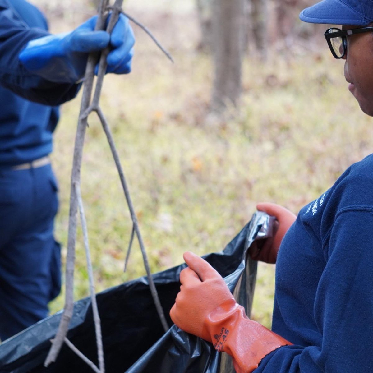 EarthCC's tweet image. You are invited to attend our volunteer event on tomorrow January 16th 2023, 11:00 AM – 1:00 PM with the Earth Conservation Corps and DYRS's Violence Prevention Initiative! The event will take place at the “Wings Over America” campus in Laurel, Maryland. 
3201 Oak Hill dr, Laurel