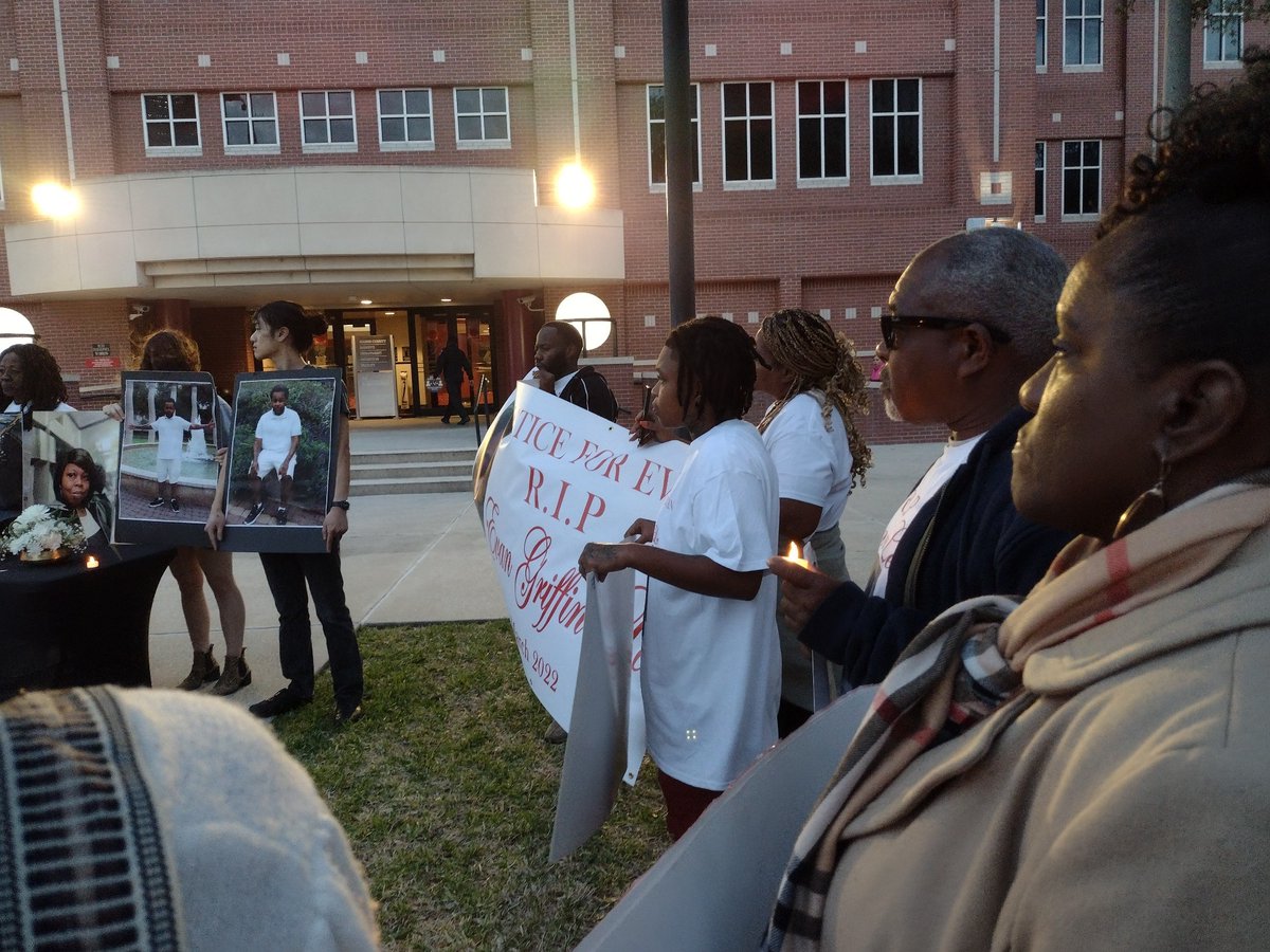 Alec Karakatsanis on Twitter "The Houston jail is one of our society's