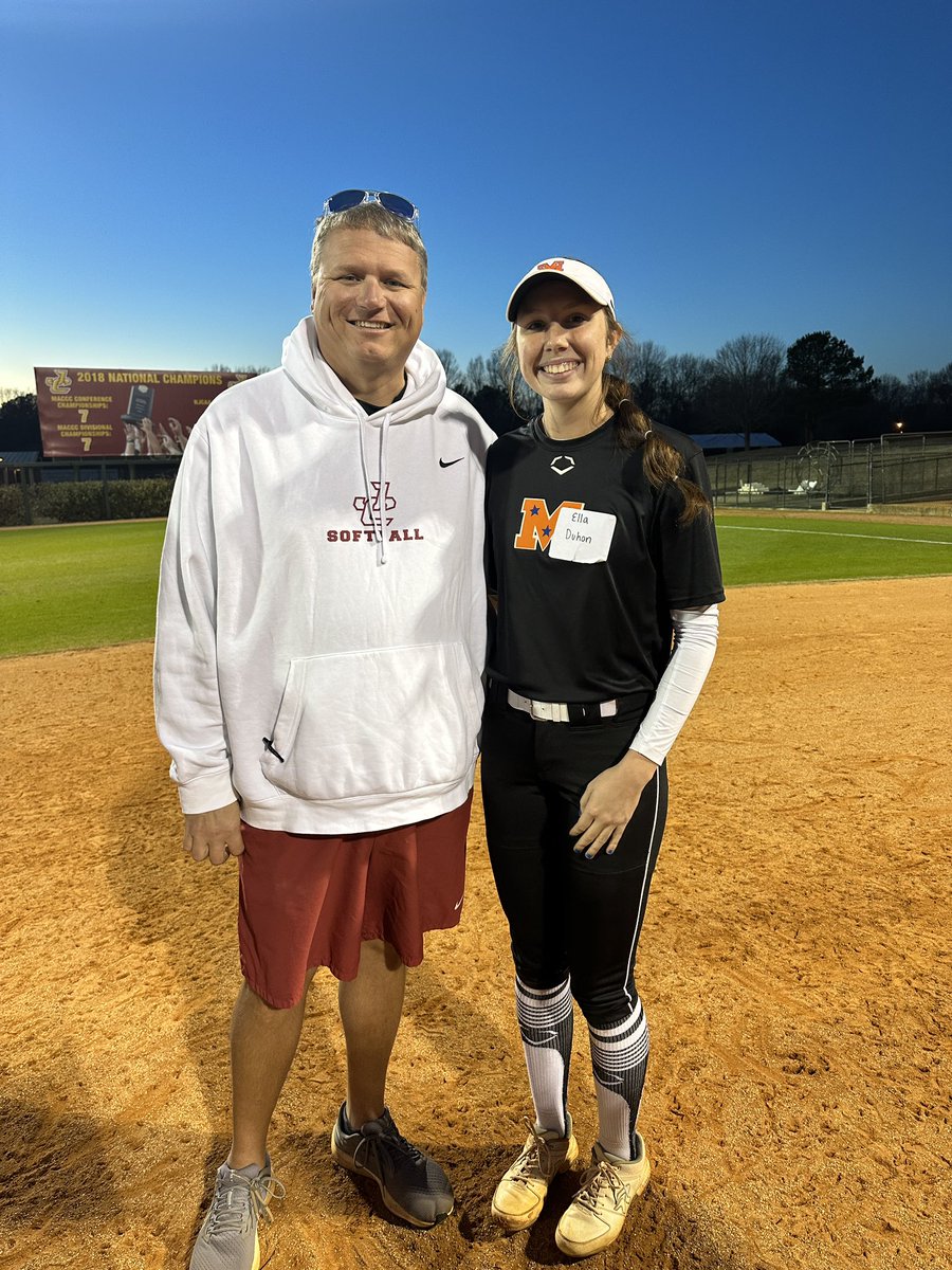 EllaDuhon15's tweet photo. Great day spent today at the @JC_BobcatsSB prospect camp! Thank y’all again for the invite! I had a great time!! @Coachc_rob @toridew20 @ParkerConrad73 @GHSMAVSsoftball @18uMojo https://t.co/oM4VUXadQL