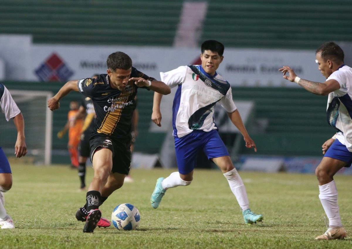 paco_jf's tweet photo. Primeros puntos | Cafetaleros de Chiapas derrotó 2-0 a Leviatán FC, en actividad de la fecha 2 del Torneo de Clausura 2023 de @LigaPremier_FMF. Eleuterio Jiménez y Martín Abundis marcaron los goles del triunfo #futbol #Chiapas #cafetaleros https://t.co/Dw2Alny9Ya