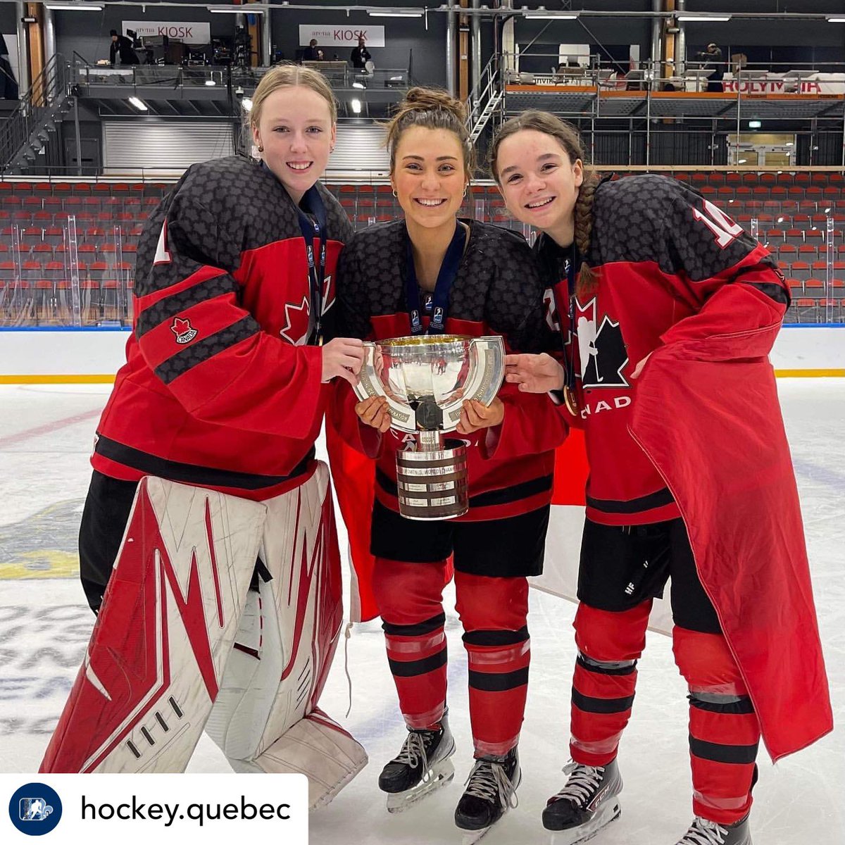 SC_Spartans1872's tweet photo. Posted @withregram • @hockey.quebec Nos championnes du monde Arianne Leblanc, Alexia Aubin et Éloïse Caron. Félicitations à toute l’équipe! 🏆🇨🇦

@hockeycanada #MondialFemininM18 #hockeyfeminin #womenhockey https://t.co/X09a79fa5S